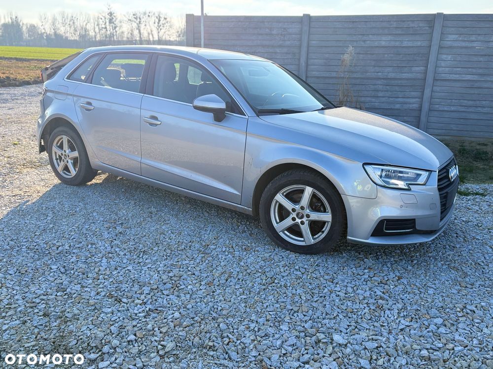 Audi A3 Sportback 1.6 TDI Sport S tronic - 19