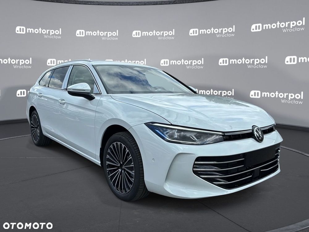 Volkswagen Passat - 12