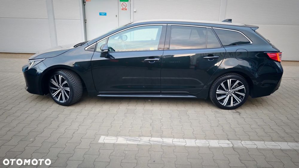 Toyota Corolla 1.8 Hybrid Comfort - 18