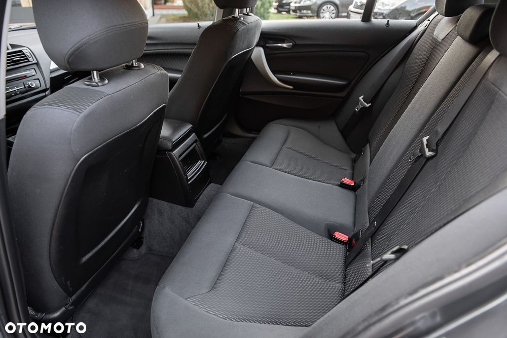 BMW Seria 1 - 19
