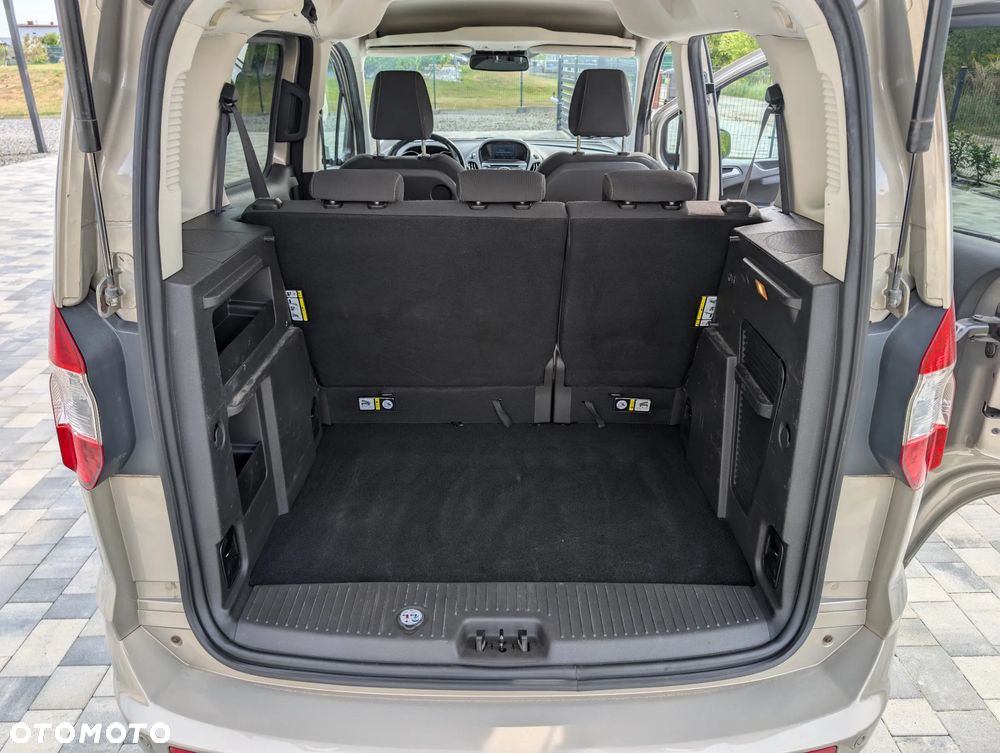 Ford Tourneo Courier 1.5 TDCi Trend - 16