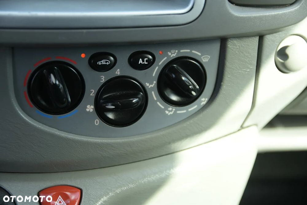 Renault Trafic - 37