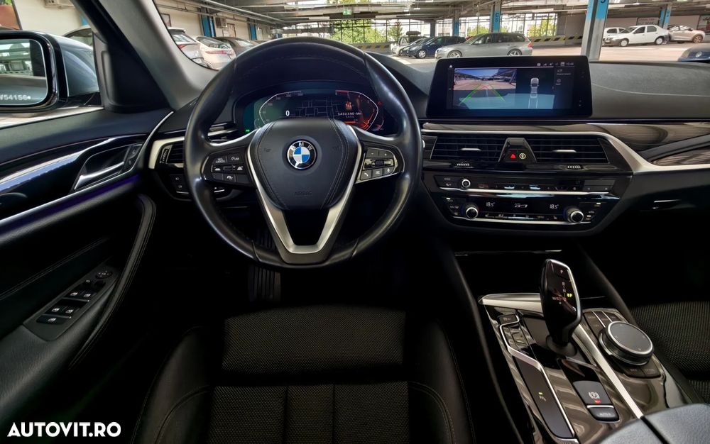 BMW Seria 5 520d AT - 4