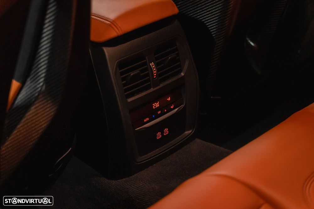 BMW M3 Competition - 17