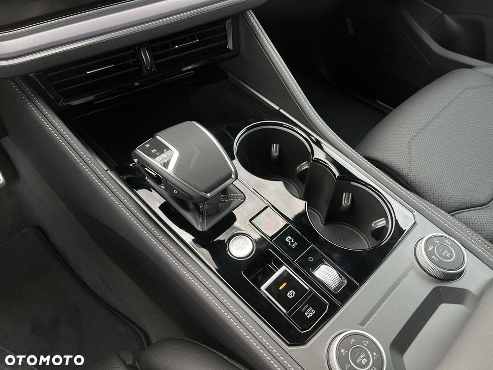 Volkswagen Touareg 3.0 V6 TDI 4Motion R-Line - 28