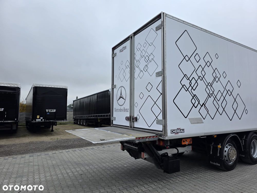 Mercedes-Benz / ACTROS / 2545 / E 6 / CHŁODNIA + WINDA - 36