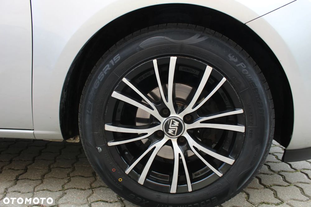 Opel Corsa - 11