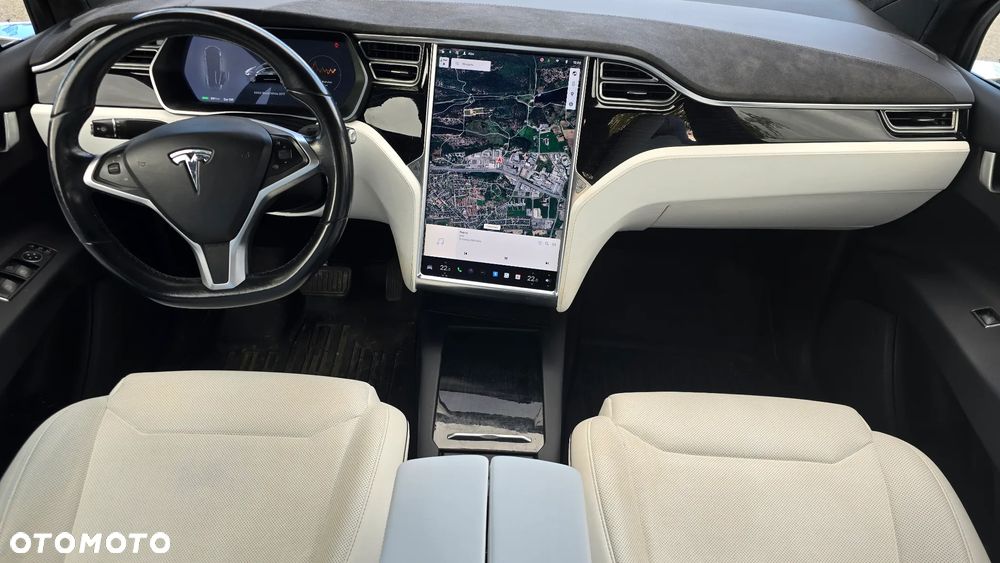 Tesla Model X Long Range Plus - 21