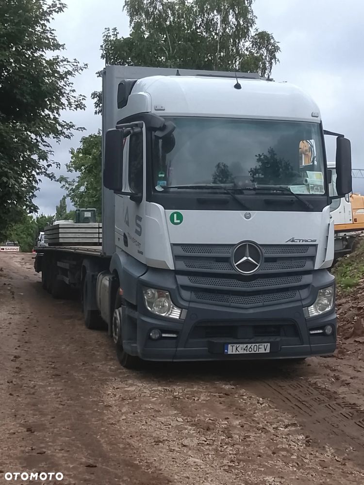 Mercedes-Benz Actros - 2
