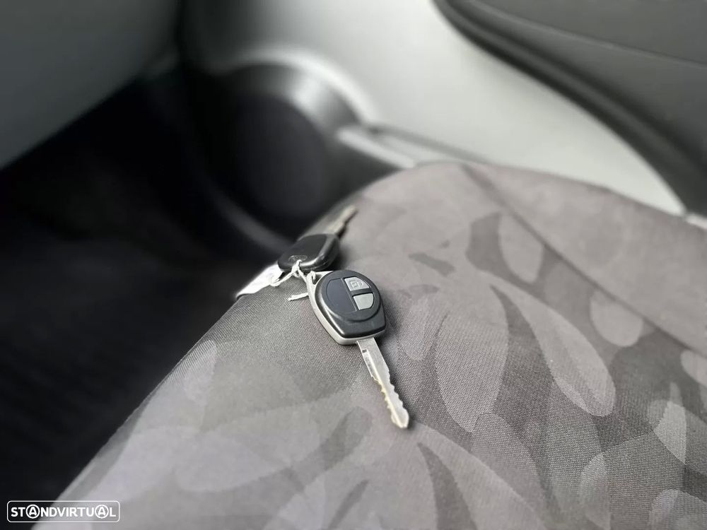 Suzuki Alto 1.0 GL Style - 26