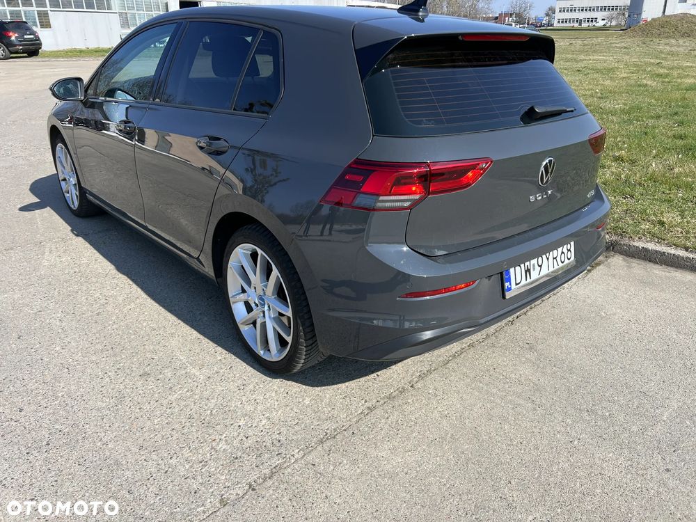 Volkswagen Golf 1.5 eTSI OPF DSG Style - 3