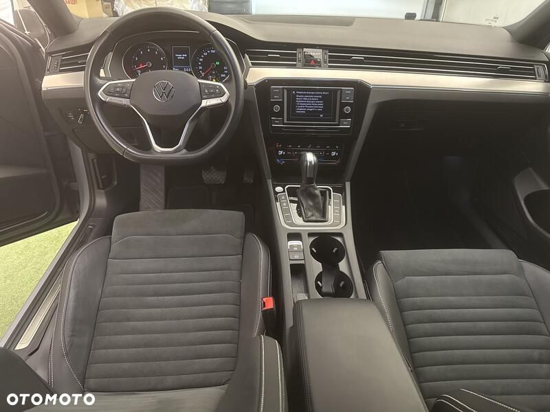Volkswagen Passat - 22