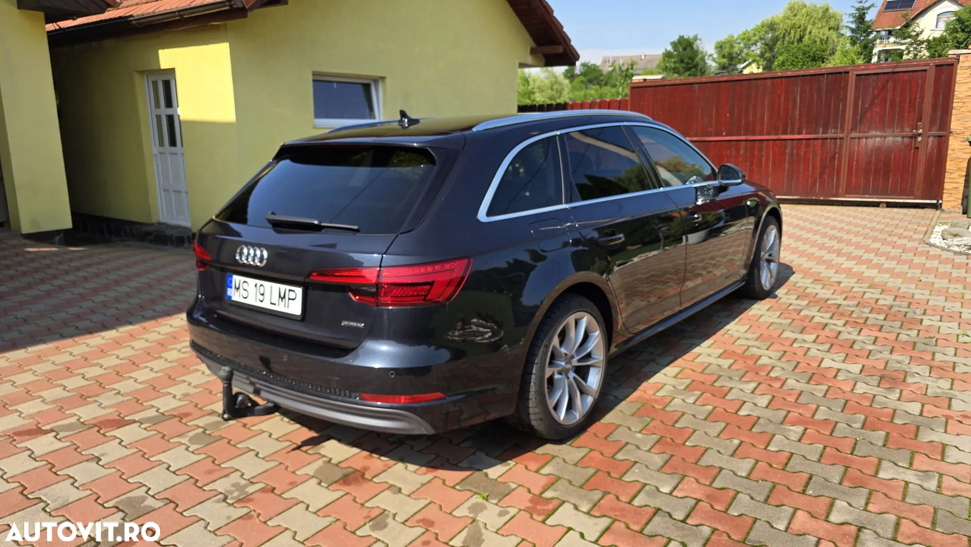 Audi A4 Avant 2.0 TDI quattro S tronic Sport - 5