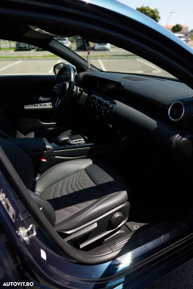 Mercedes-Benz A 180 d Sedan 8G-DCT - 11