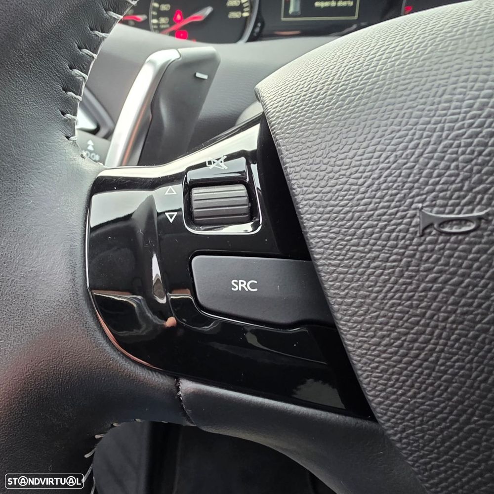 Peugeot 308 SW 1.2 PureTech Allure Pack EAT8 - 20