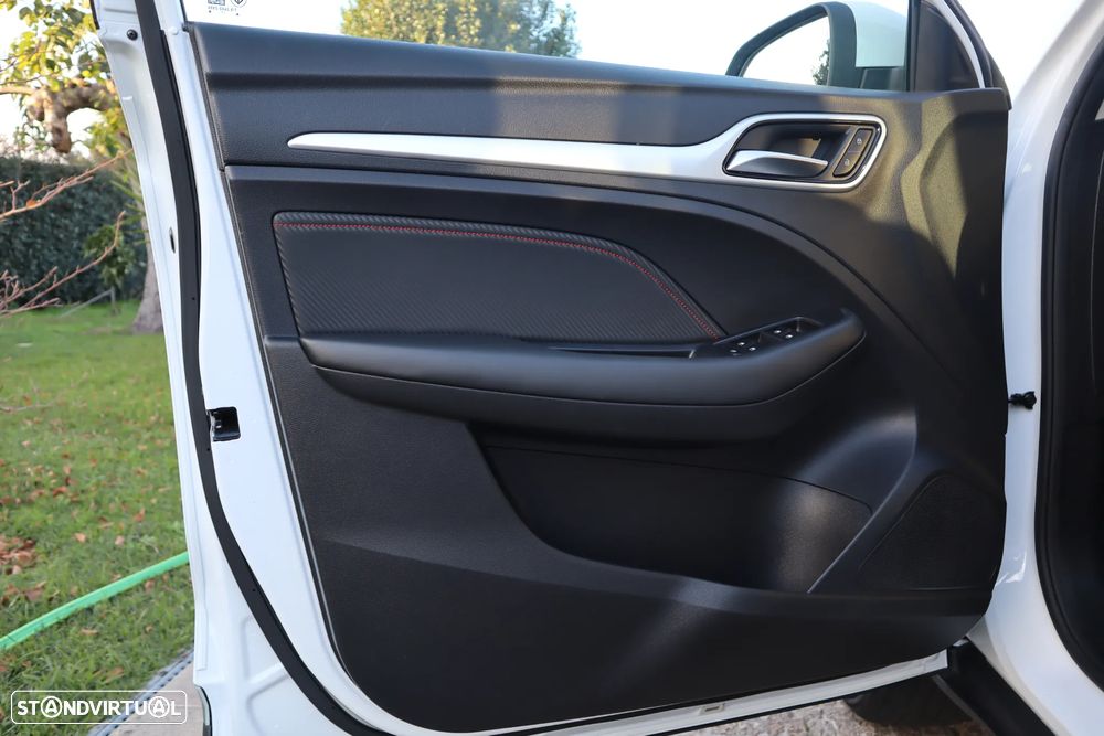 MG ZS EV 72.6 kWh Luxury - 15