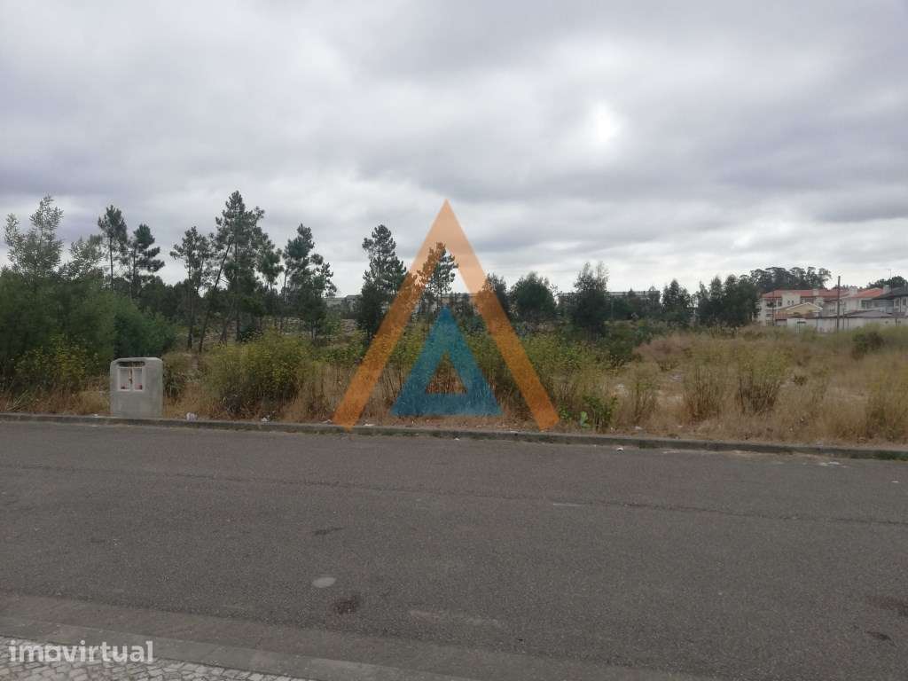 Terreno com Projeto para 3 Moradias Térreas em Ovar. - Grande imagem: 3/25