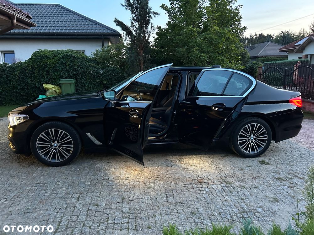 BMW Seria 5 518d Sport Line - 22