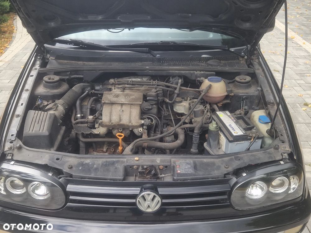 Volkswagen Golf Cabriolet 1.6 - 19