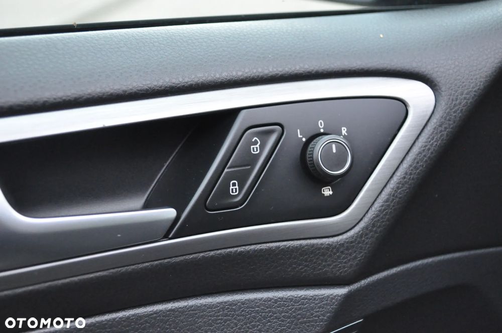 Volkswagen Golf 1.6 TDI BMT Comfortline - 15