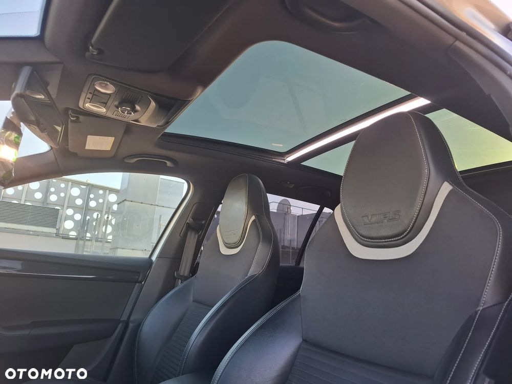 Skoda Octavia 2.0 TSI RS - 19