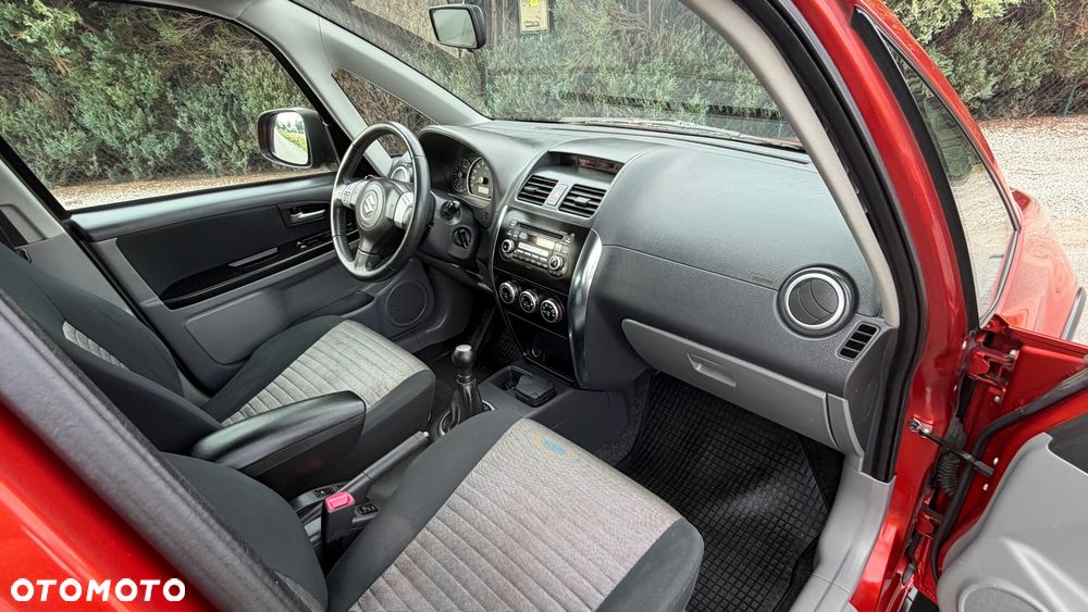 Suzuki SX4 - 11