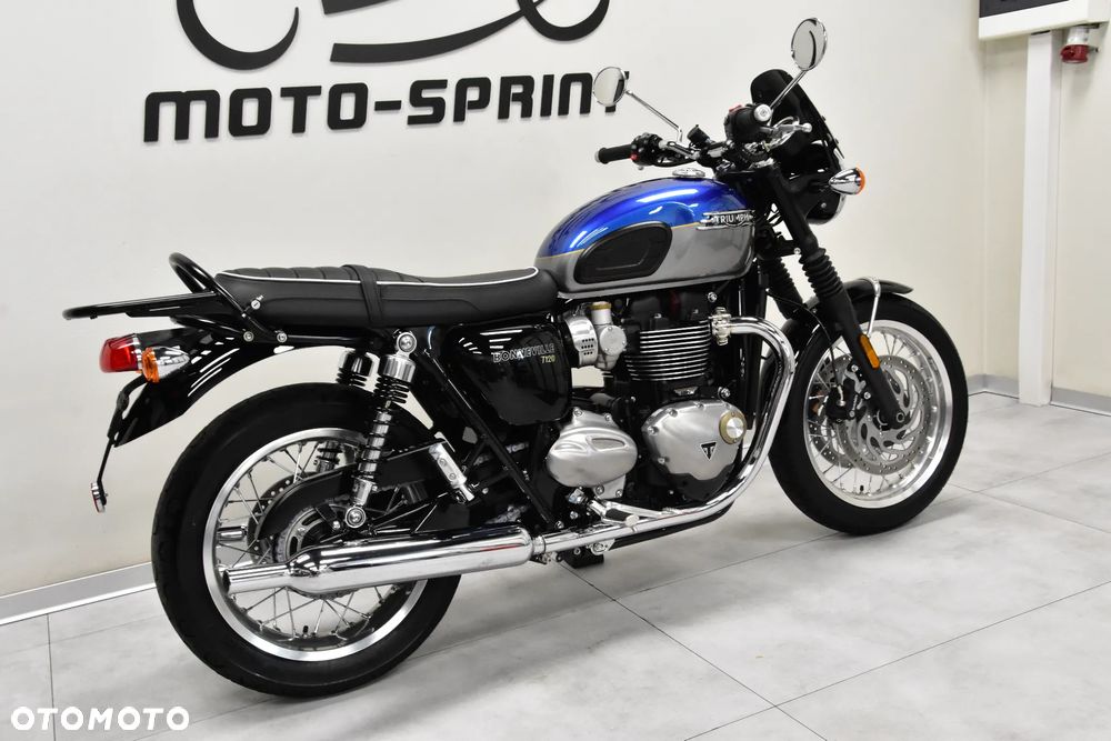 Triumph Bonneville - 5