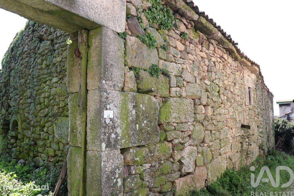 Casa de aldeia em Mouçós e Lamares de 526,00 m2 - Grande imagem: 2/30