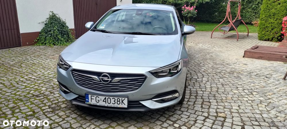 Opel Insignia - 1