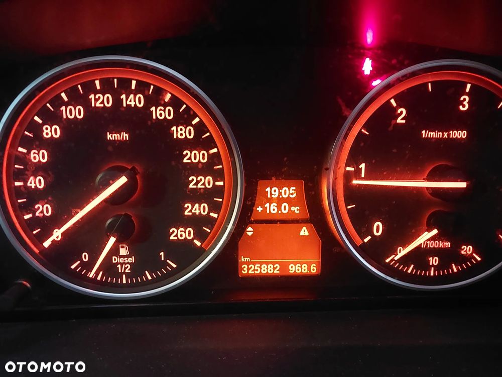 BMW Seria 5 520d - 14