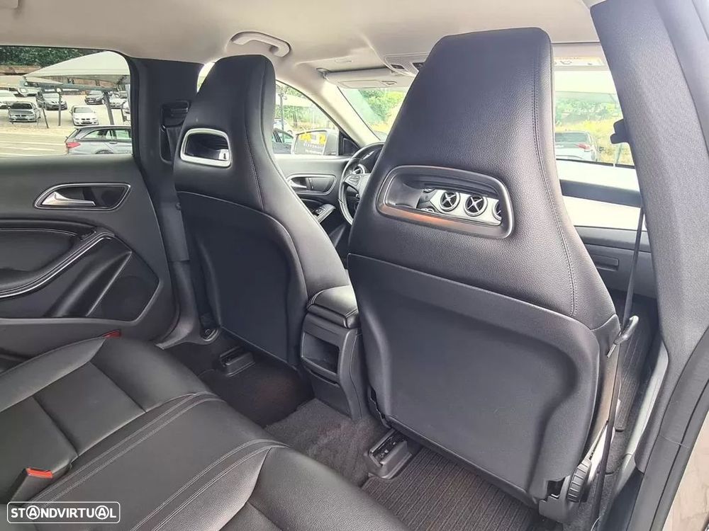 Mercedes-Benz CLA 200 - 21