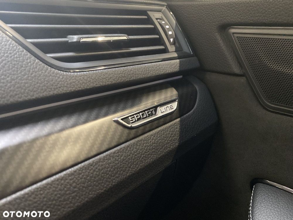 Skoda Superb 2.0 TDI SCR 4x4 Sportline DSG - 19