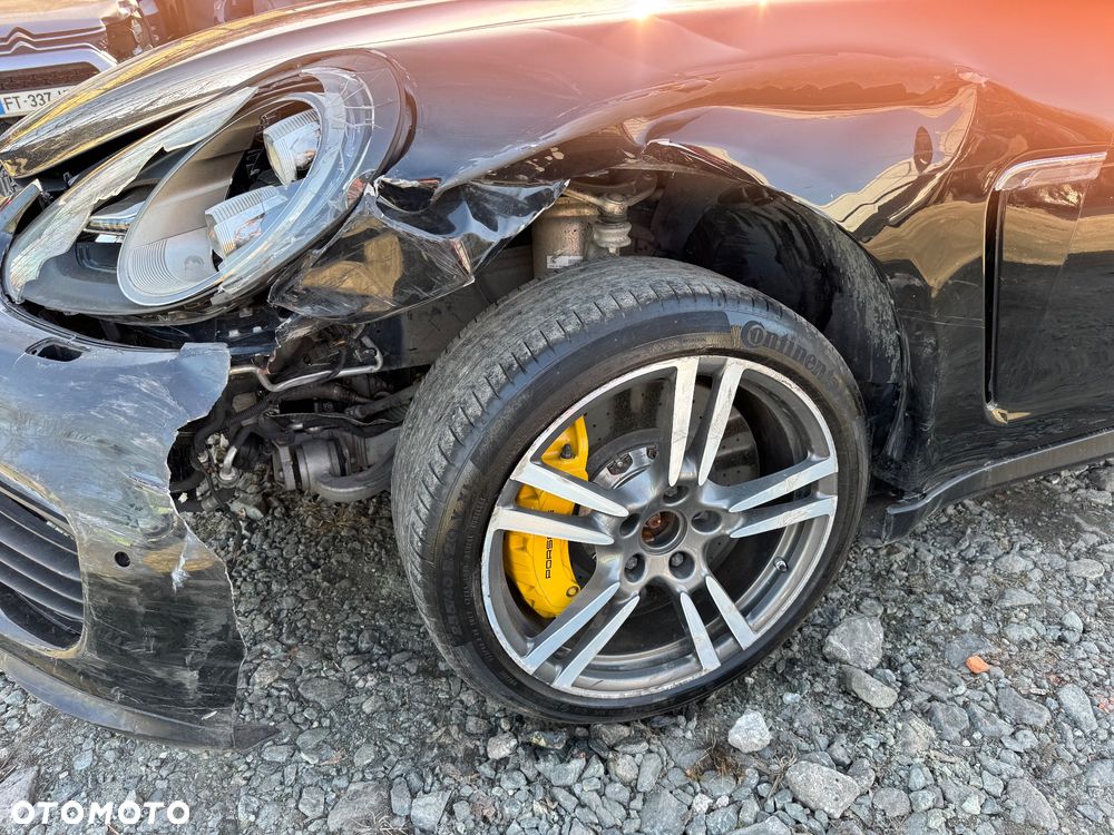 Porsche Panamera GTS - 27