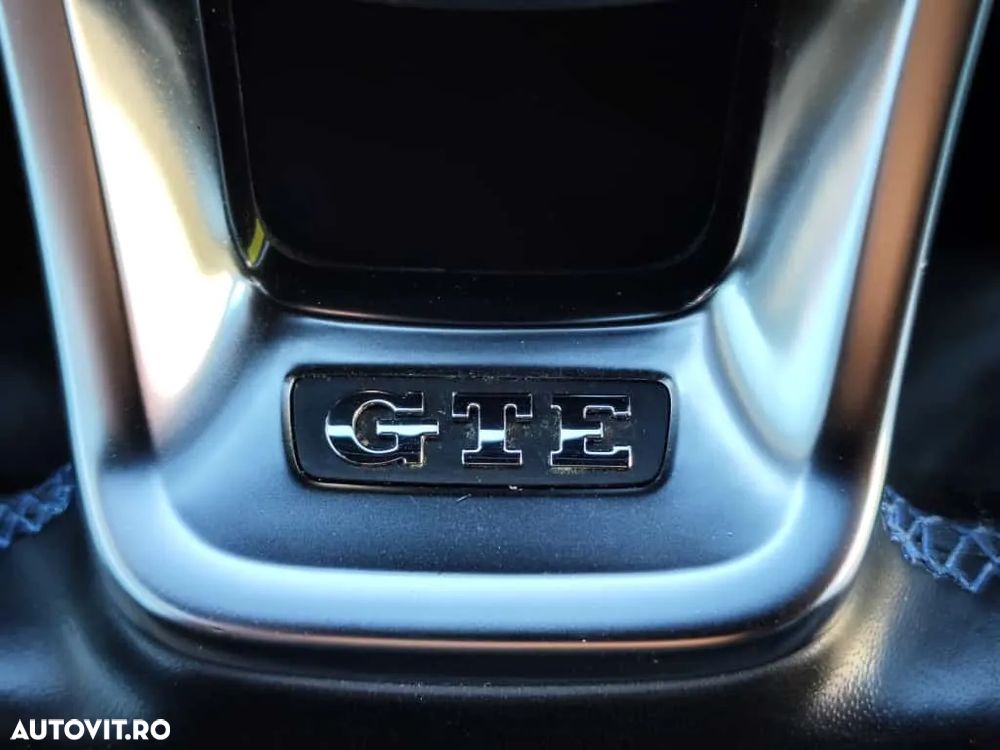 Volkswagen Golf GTE - 29