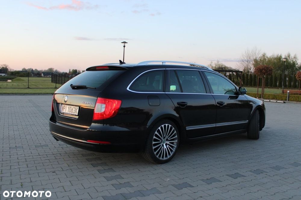 Skoda Superb 2.0 TDI L&K DSG - 14