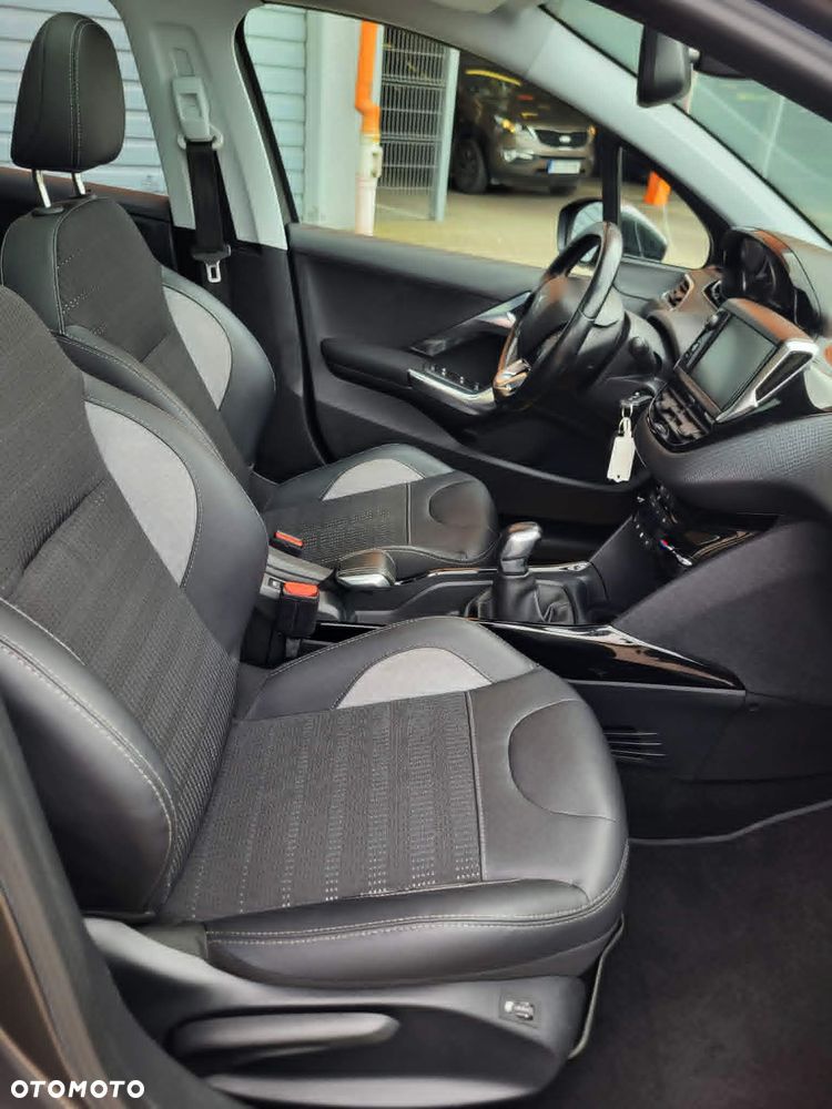 Peugeot 2008 BlueHDi 100 STOP & START Allure - 7