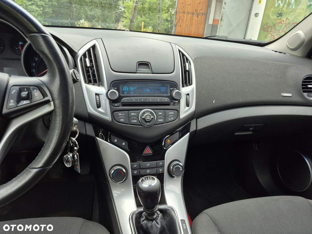 Chevrolet Cruze 1.6 LT - 5