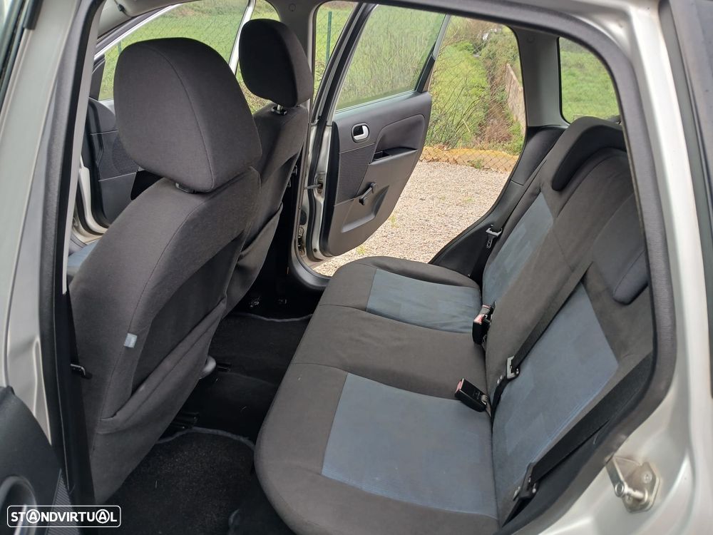 Ford Fiesta 1.25 Connection - 3