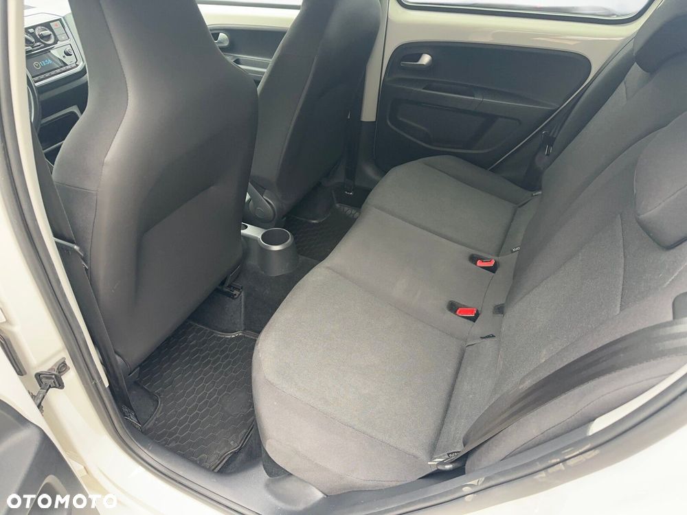 Volkswagen up! 1.0 move - 13