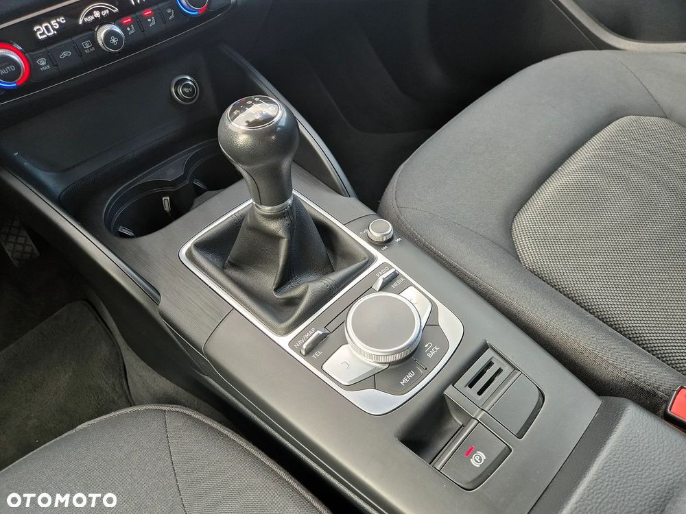 Audi A3 Limousine 1.6 TDI sport - 13