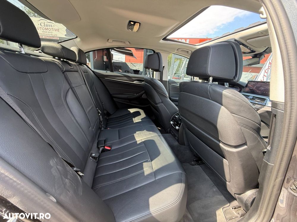 BMW Seria 5 530d xDrive AT MHEV - 9
