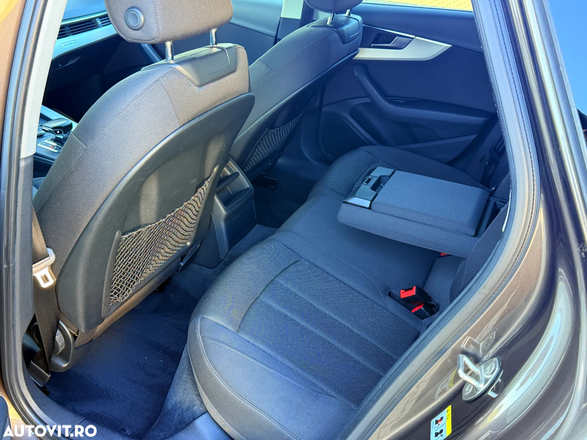 Audi A4 Avant 2.0 TDI S tronic quattro - 16