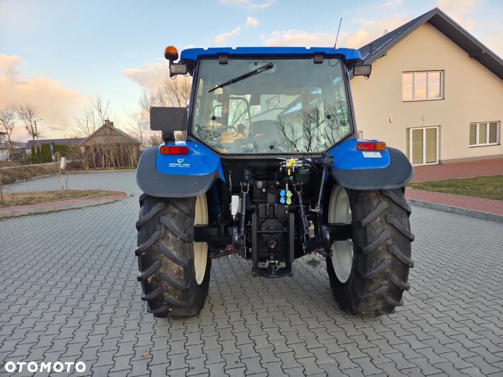 New Holland TL100A - 5