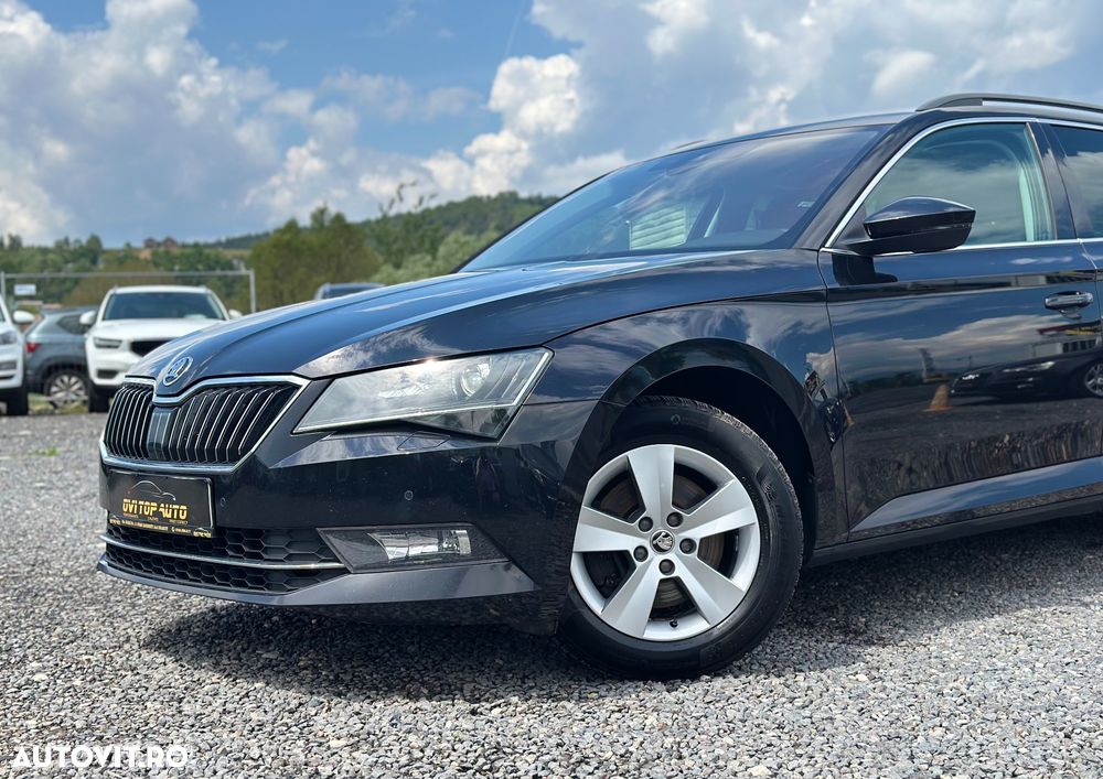 Skoda Superb 1.6 TDI DSG Ambition - 38