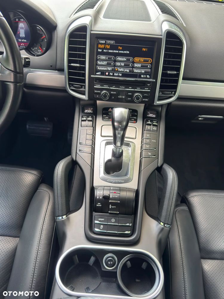Porsche Cayenne Diesel Platinum Edition - 10