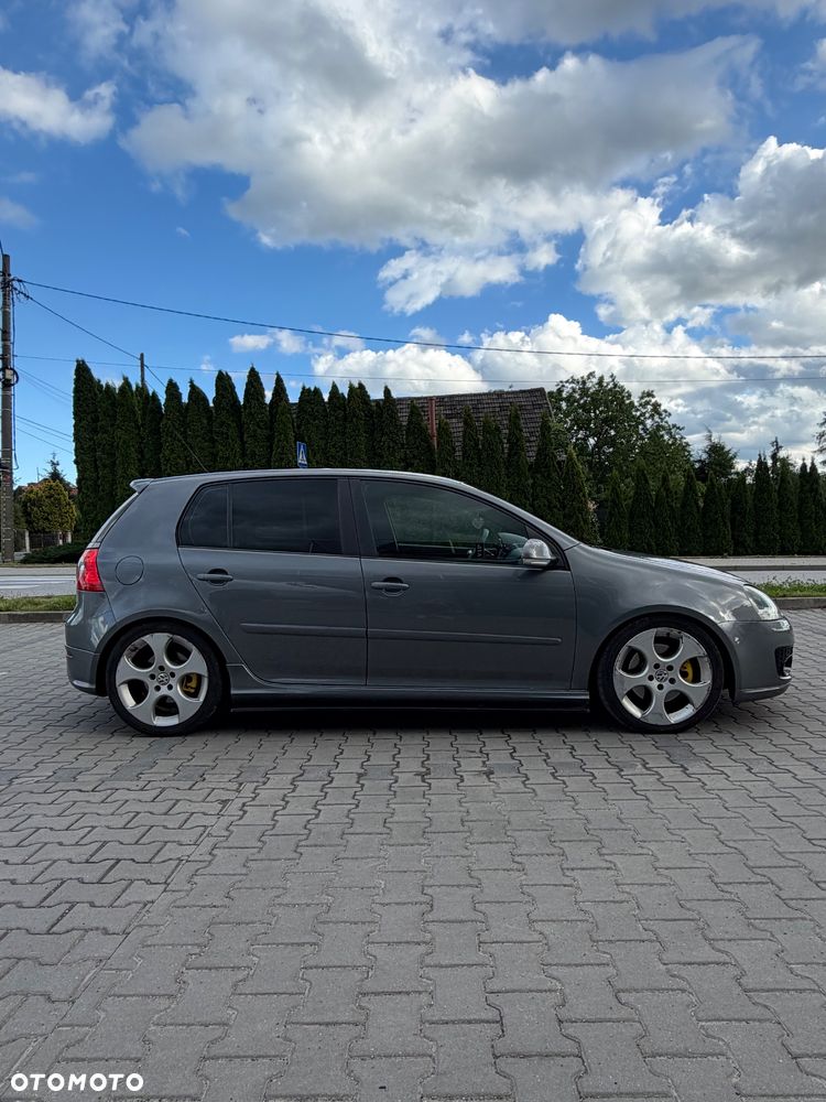 Volkswagen Golf 2.0 TSI GTI - 2