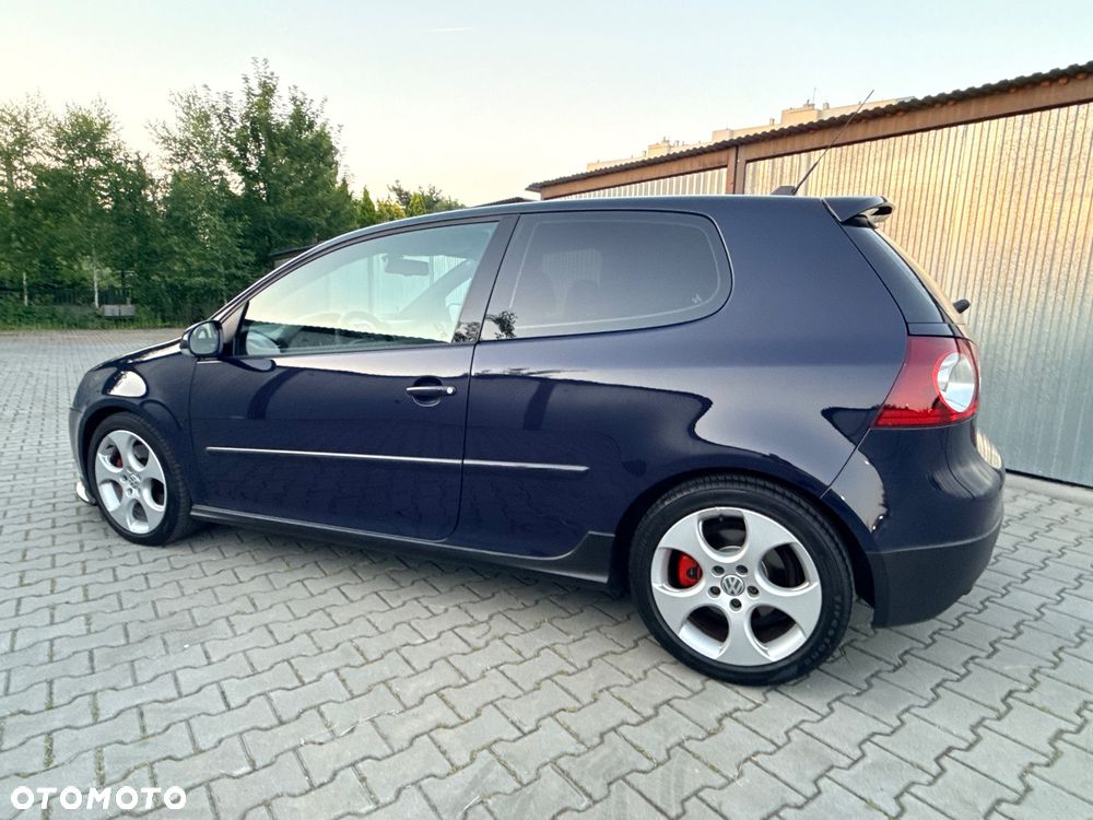 Volkswagen Golf - 8