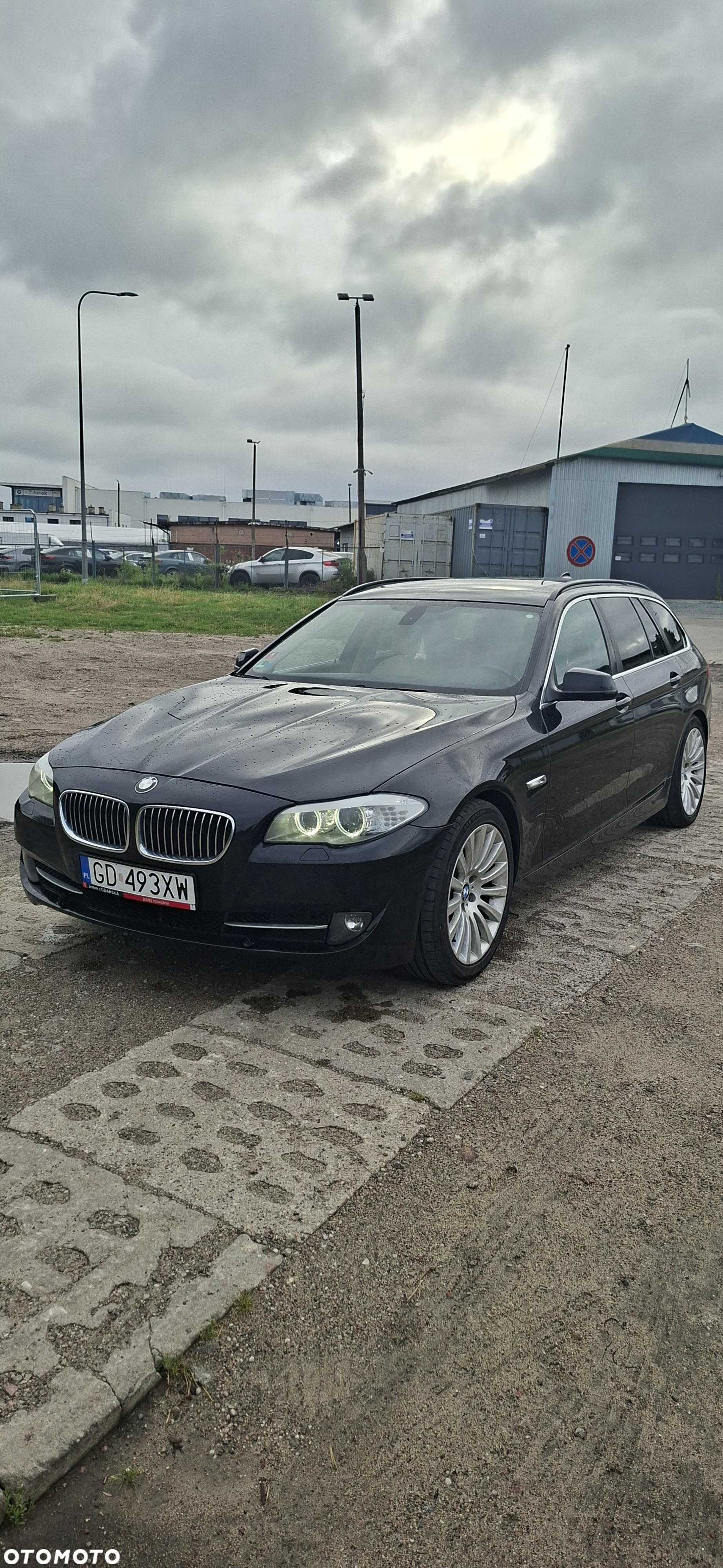 BMW Seria 5 520d Touring - 3