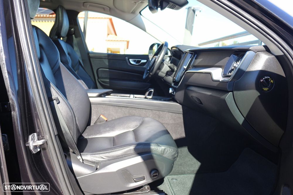 Volvo XC 60 2.0 T6 PHEV Inscription Expression AWD - 42