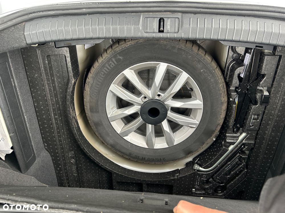 Volkswagen Passat 1.5 TSI EVO Business DSG - 28